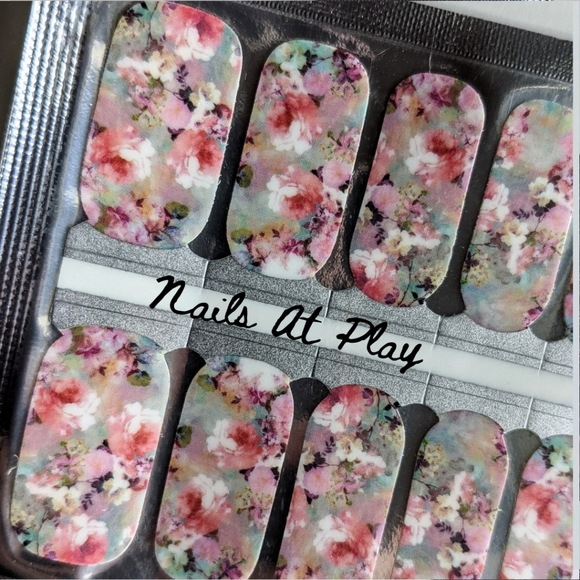 5 for $20 Nail Wraps- Hues of Spring - Picture 1 of 8
